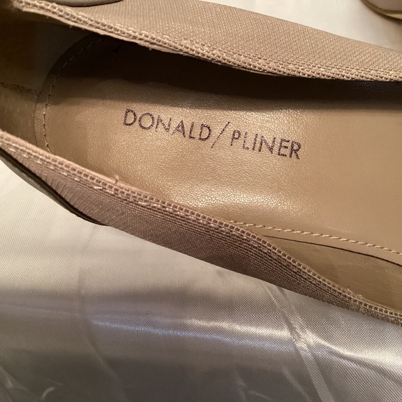Donald J Pliner Flory kitten heel pumps - Picture 5 of 8